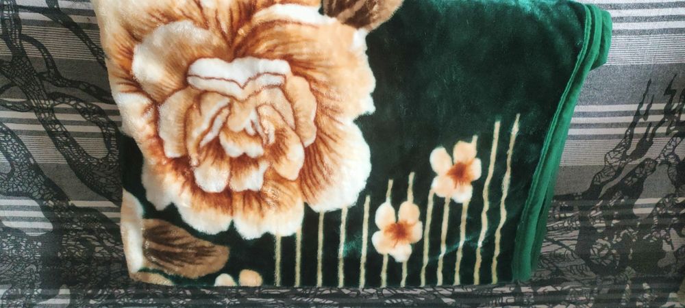 Pătură nouă dim 150×200