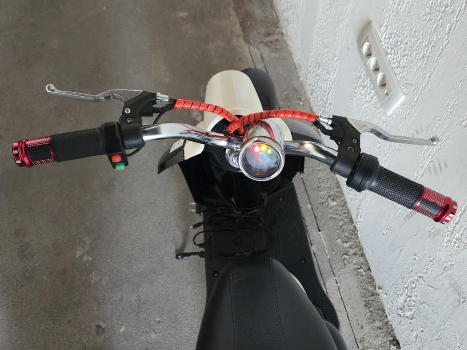 Mini Scooter Classic Black 350W 36 volti 3 trepte -A-