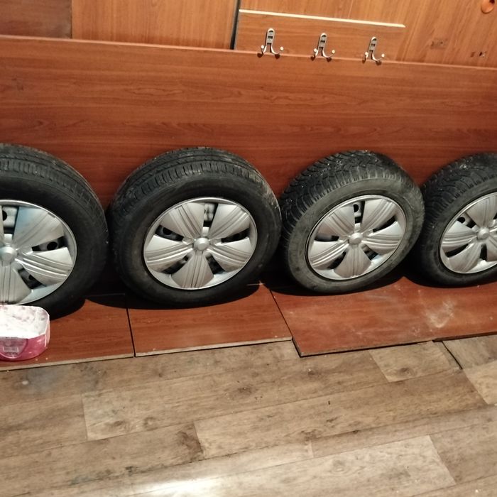 Продам диски летнии с резинами на 14