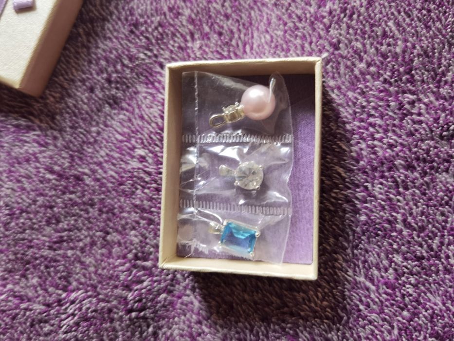 Нов комплект 3 бр. висулки