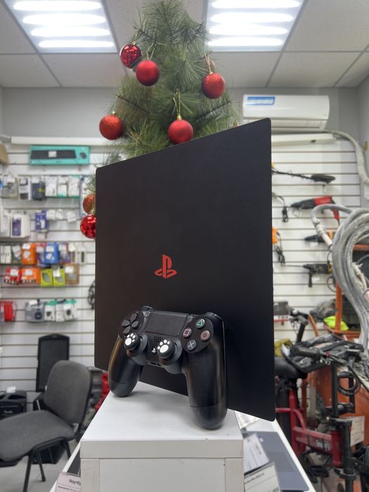 PlayStation 4 Pro, 1 TB (p25)