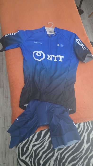 De vanzare haine de ciclism marimea M