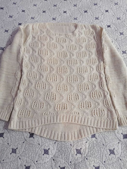 Pulovere din lâniță