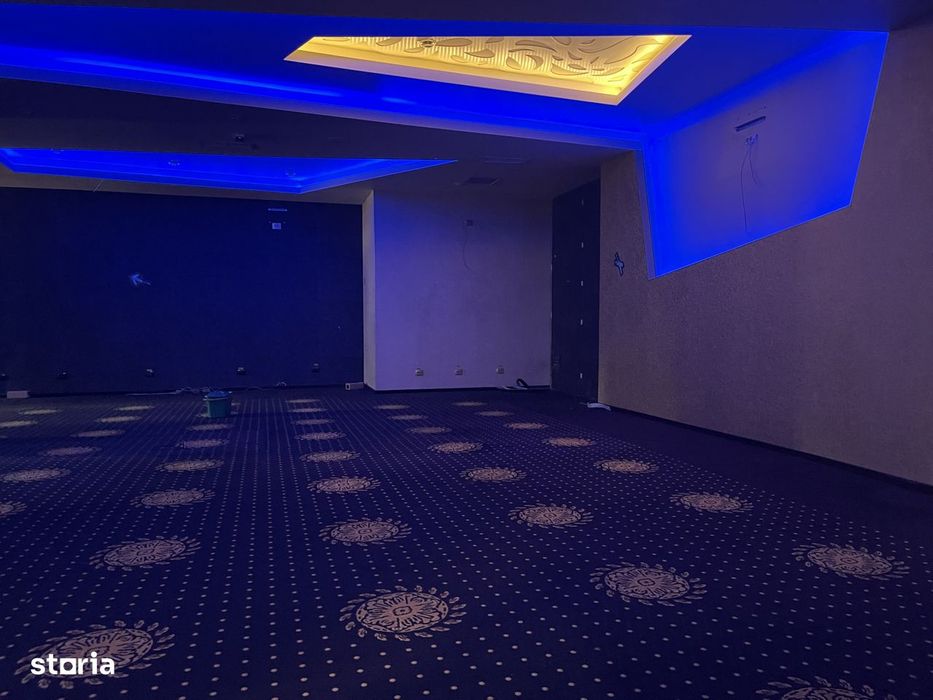 Spatiu de inchiriat in centru – perfect Horeca / cafenea / restauran