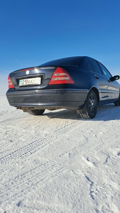 Продаю мерседес с180