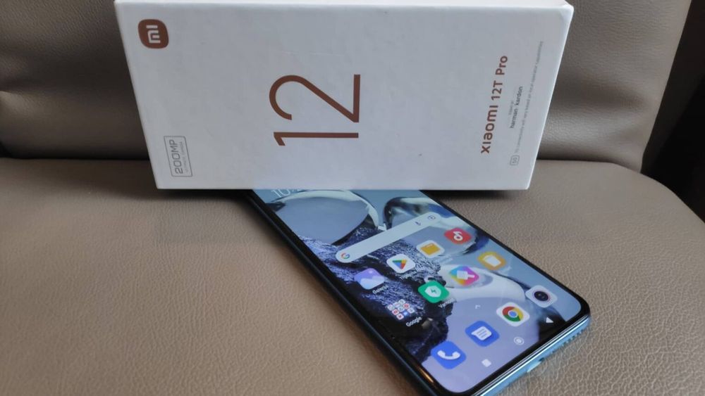 Xiaomi 12 T pro 256mb 8ram  като нов пълен пакет