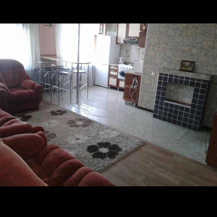 2х Бульвар Гагарина, Независимости