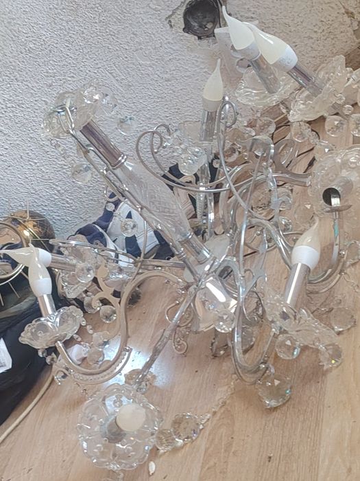 Candelabru argintiu