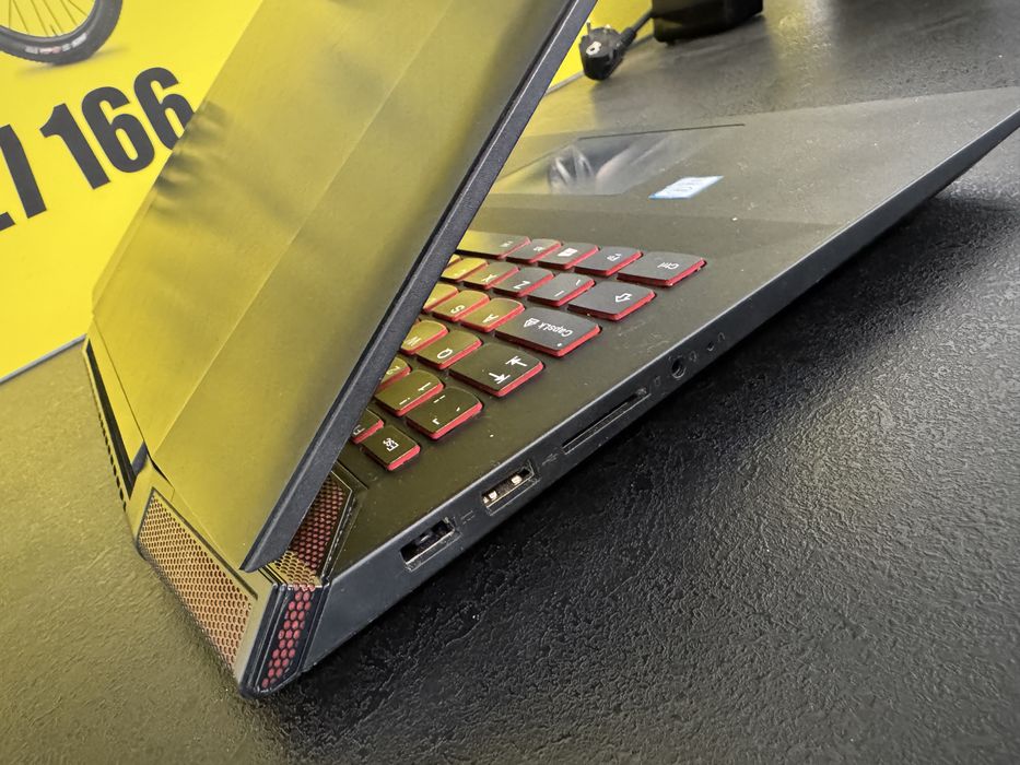 Lenovo Y700 i7 ssd 250 16 Gb Ram
