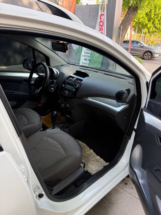 Продаю chevrolet Spark avtomat
