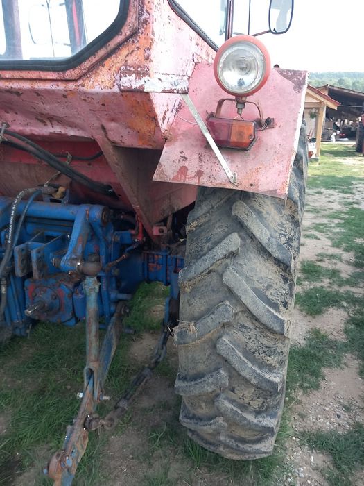 Vând tractor UTB 650
