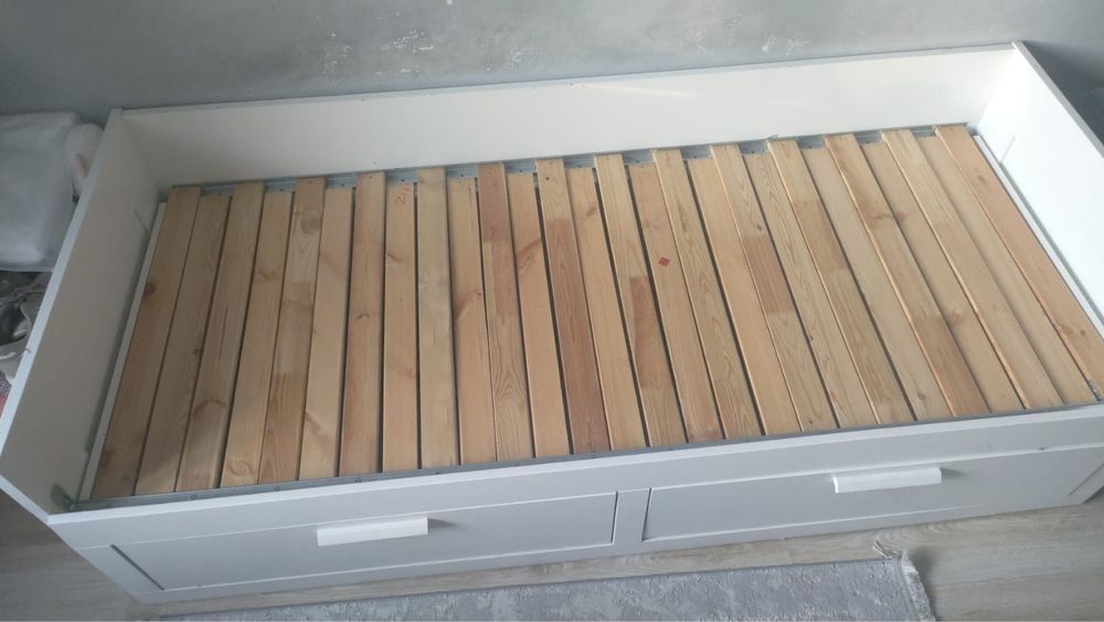 Продам кровать Икея