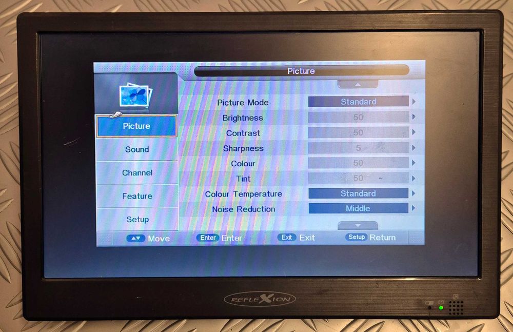 Мини телевизор 10" с цифров тунер