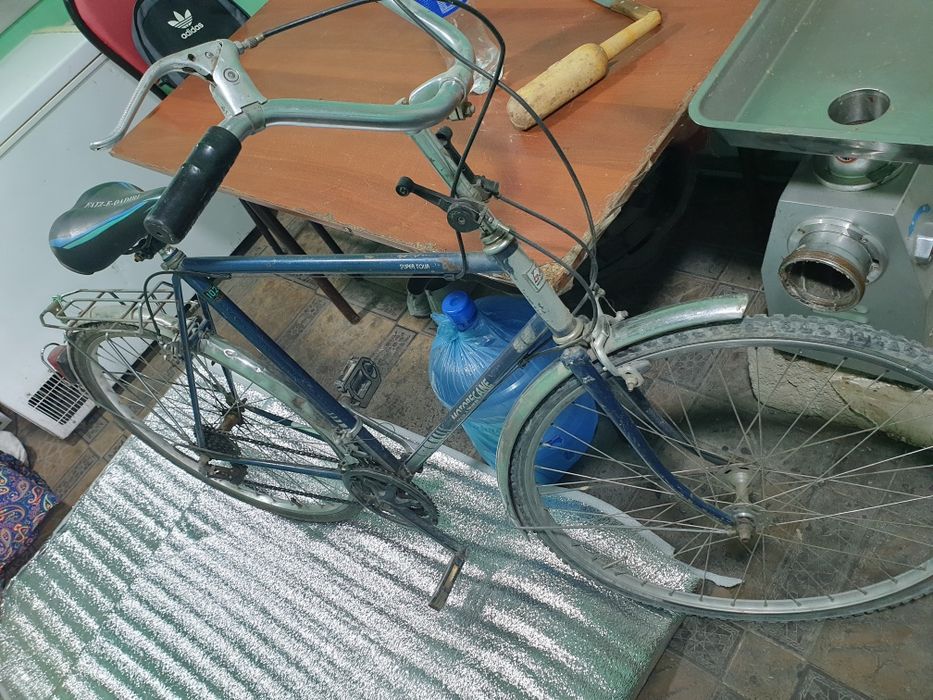 Velosiled sotiladi spartivni germanski