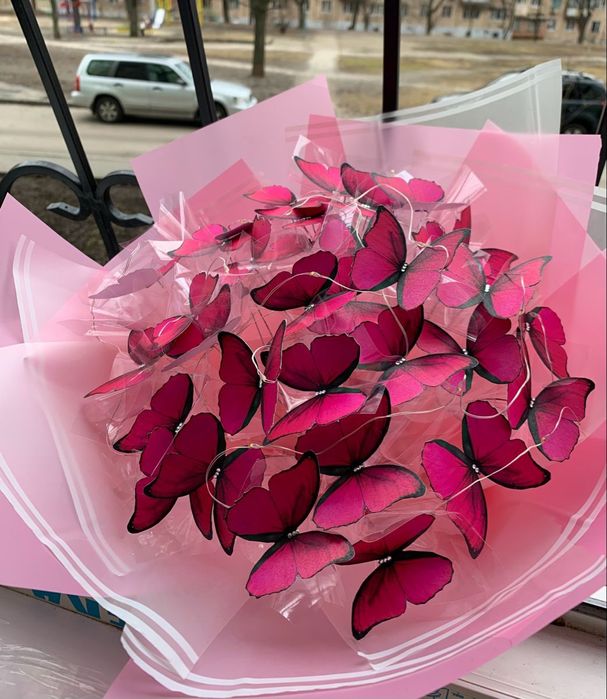 Mandarin buket Kapalakli gul buket Из бабочек букет