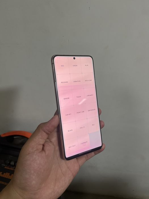 Срочно продается Samsung s21 plus