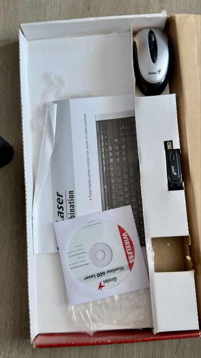 Set wireless Genius SlimStar 600 Laser NOU complet cu cutie