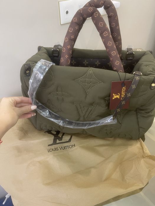 Чисто нова чанта LV