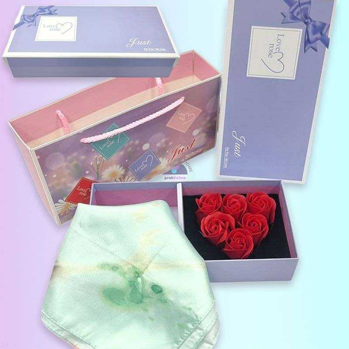 Подаръчна аранжировка сапун с шал, подаръчна кутия и чанта