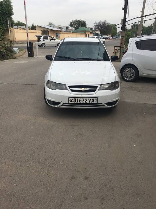 Nexia 2 srochni sotiladi