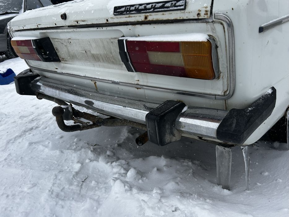 Продам бампер, решетку ваз