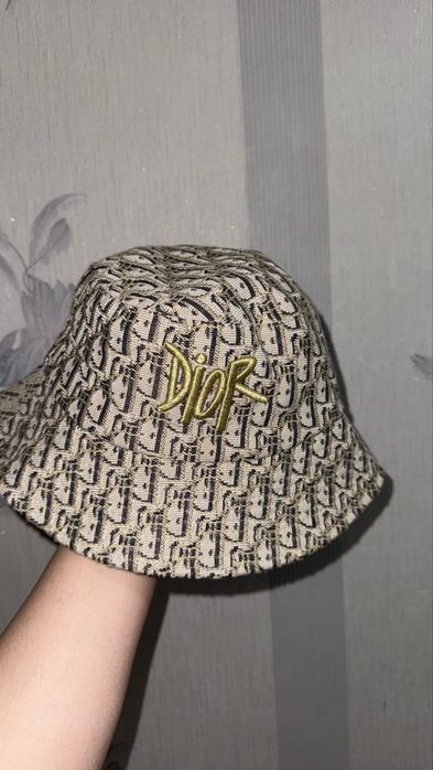 Поанама Диор бежевая