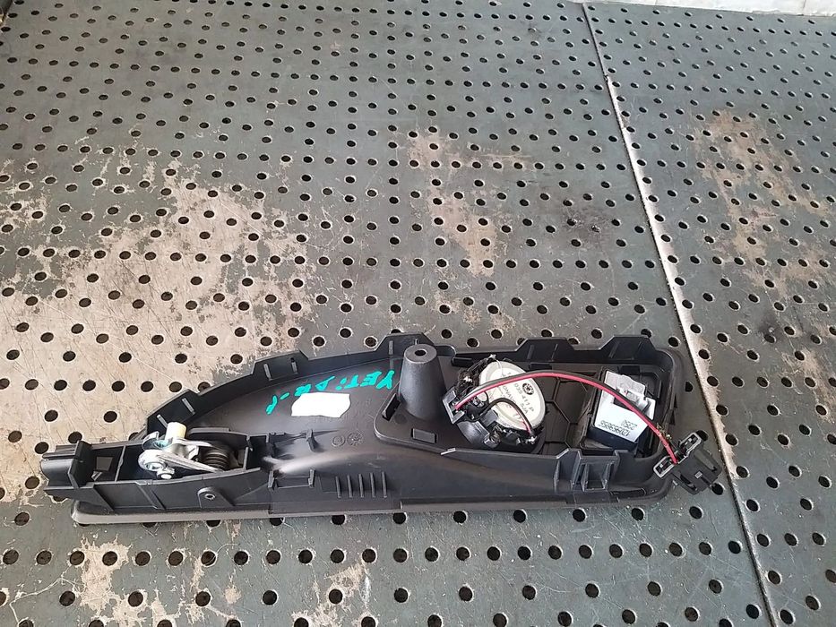 Maner interior buton geam boxa tweeter usa dreapta fata skoda yeti 5l 1z0837248 1z0035411p 1z0959855