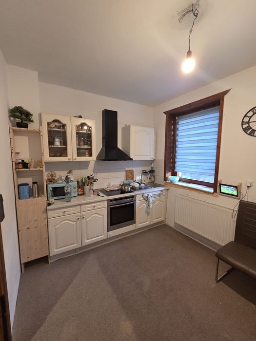 Casă Germania 210 mp + spațiu comercial 70 mp – aproape de Plauen