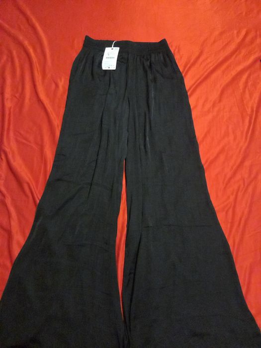 Pantaloni zara largi