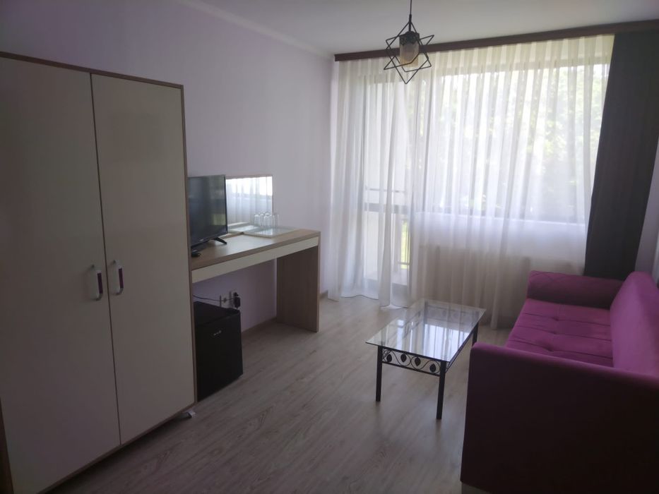 Продава се Хотел в с. Островче, Област Разград - 12000 кв.м за 84 €/кв.м - Снимка #7