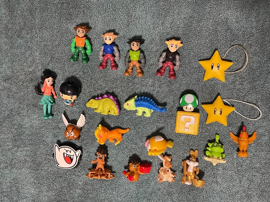 Продам игрушки Kinder Joy