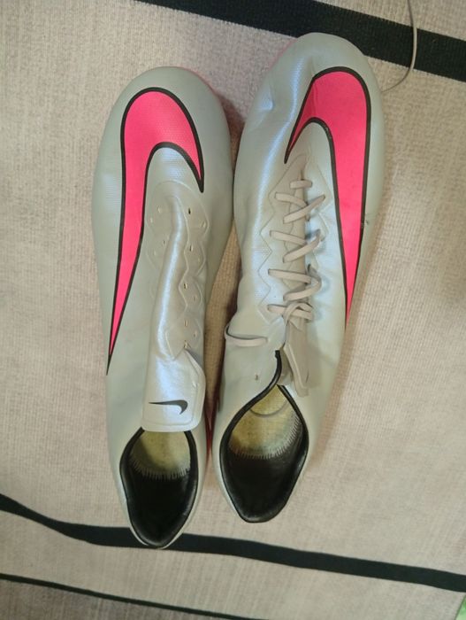 Бутсы футбольные