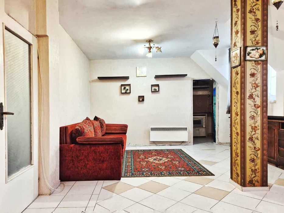 ПРОДАВАМ 3-стаен апартамент в гр. Варна, квартал Погреби