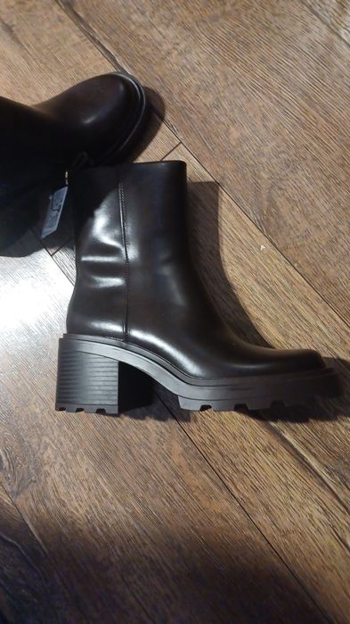 Дамски  ботуши  ZARA