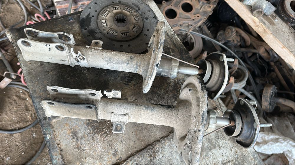 Амортизатор камри 40-45