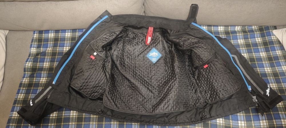 Продам мотокуртку IXS