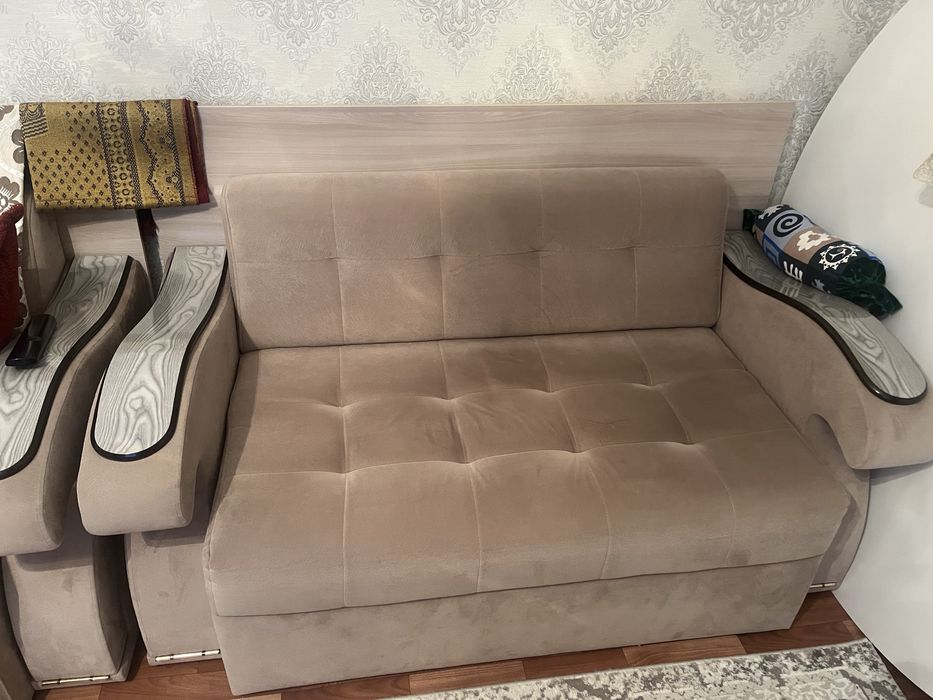 Продам. Диван стол трансформер 3 в 1