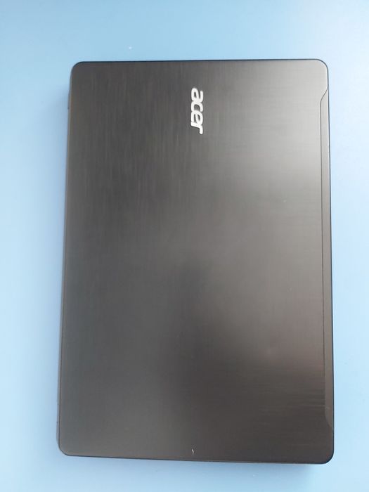 laptop acer i7 7500U video mx940 2gb 8 gb ram ddr4  ssd240 gb wifi5