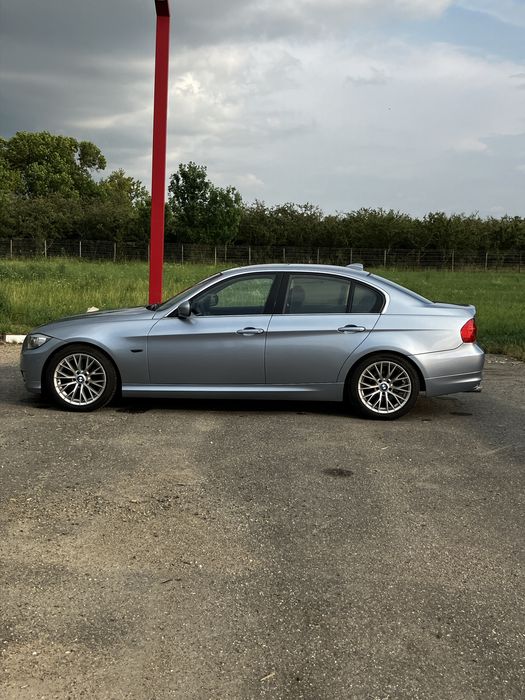 BMW 3 Series 2010 — imagine 4
