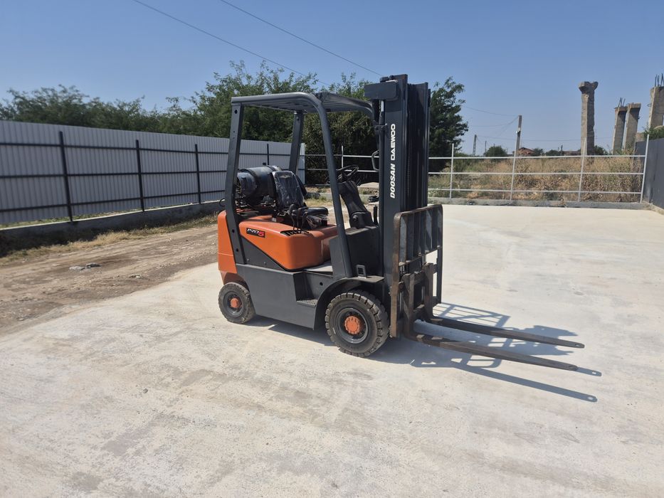 Catarg Duplex Stivuitor Dossan 1.5 tone gpl