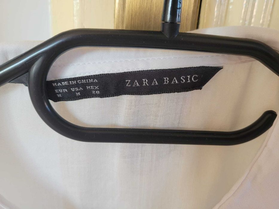 bluza alba fara maneca Zara