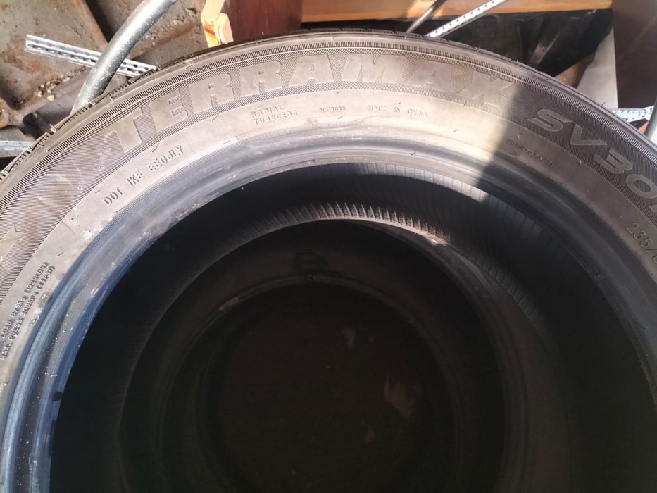 Продам летнюю резину 265/65/17