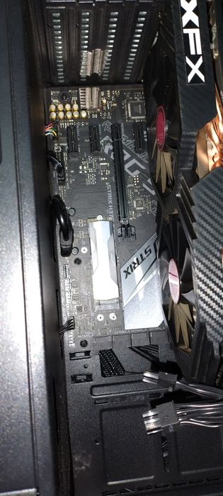 Vand kit placa de baza procesor i7 9700 16 gb ram