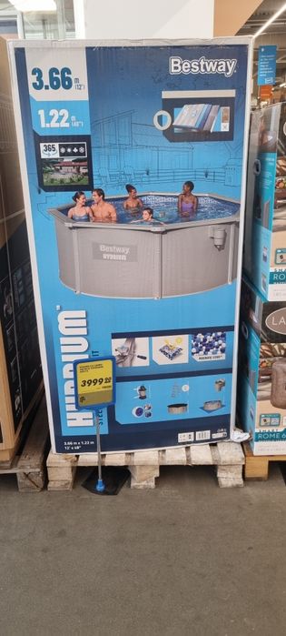 Vând piscina Betsway Hydrium 3.66× 1.22