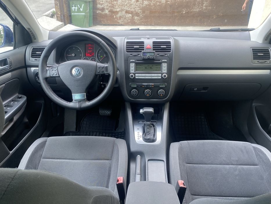 WV Golf V 1.9 TDI DSG 2008