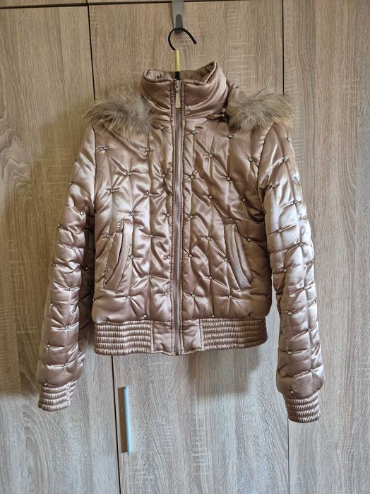 Спортно яке в златист цвят