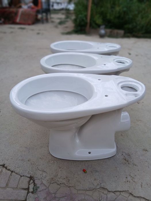 Бачоксиз унитазлар сотилади. Вактинчаликка усталар учун.