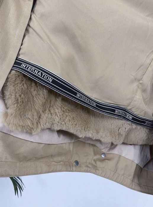 Продаю парку женкую