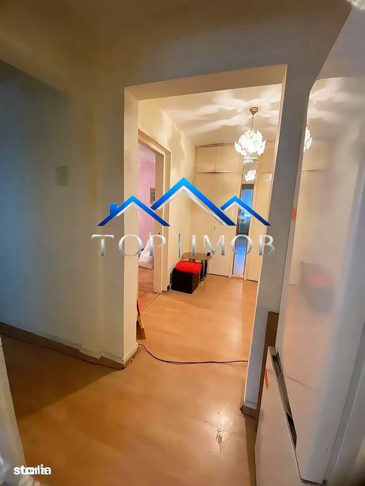 2 decomandate ETAJUL 2, cu centrala, balcon mare, izolat, Miron Costin