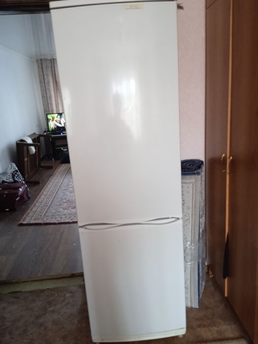 Двух камерны холдилник